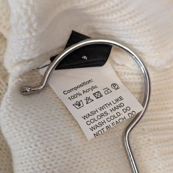 CLEARANCE SALE!! Shein Sweater - Size XS 💜 - Picture 7 of 9